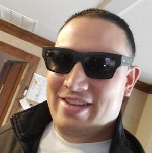 Meet your Posher, Thomas